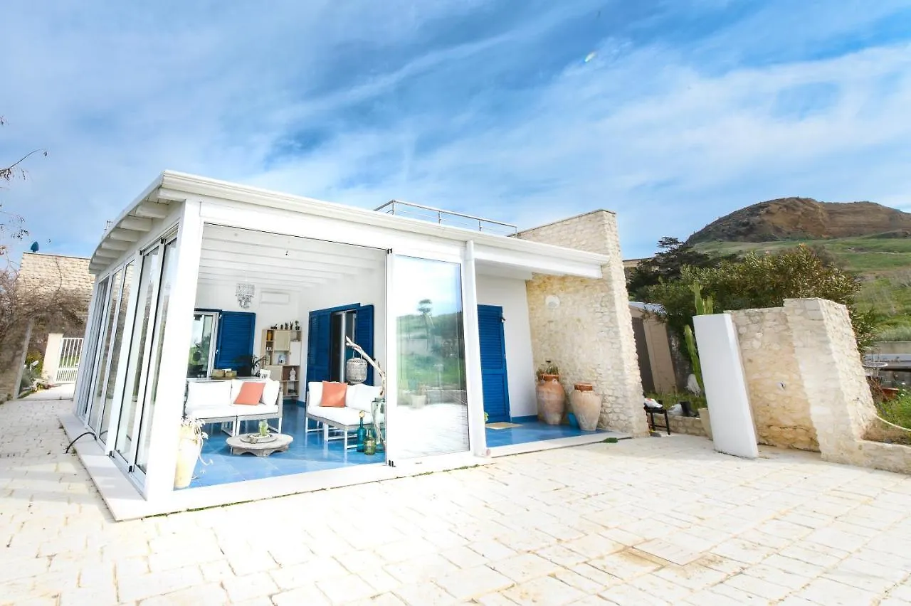 Villa La Falesia Realmonte Italy